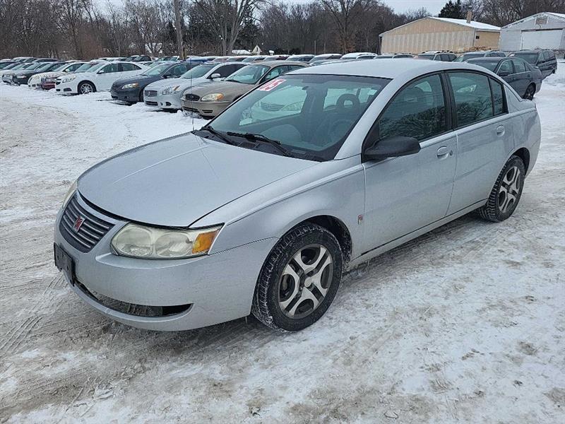 2005 Saturn ION Sedan 3