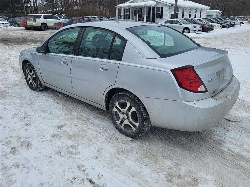 Saturn ION Sedan 3 2005