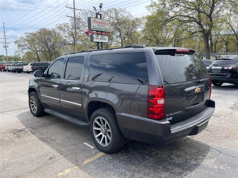 Chevrolet Suburban LTZ 1500 4WD 2011