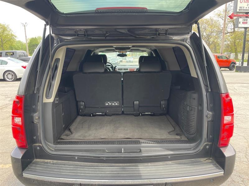 Chevrolet Suburban LTZ 1500 4WD 2011
