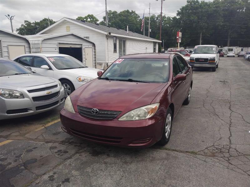 2004 Toyota Camry LE