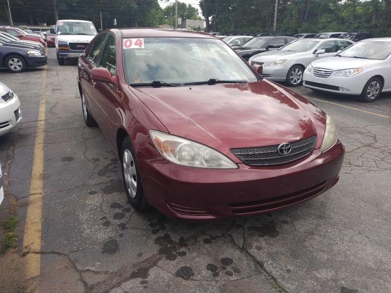 Toyota Camry LE 2004