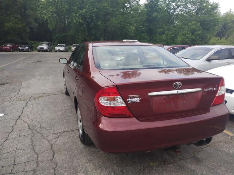 Toyota Camry LE 2004