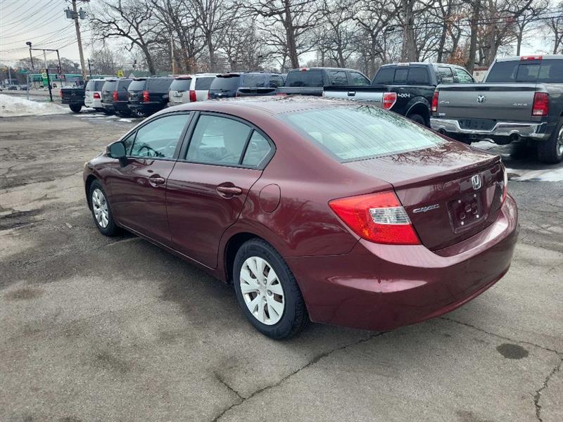 Honda Civic LX Sedan 5-Speed AT 2012