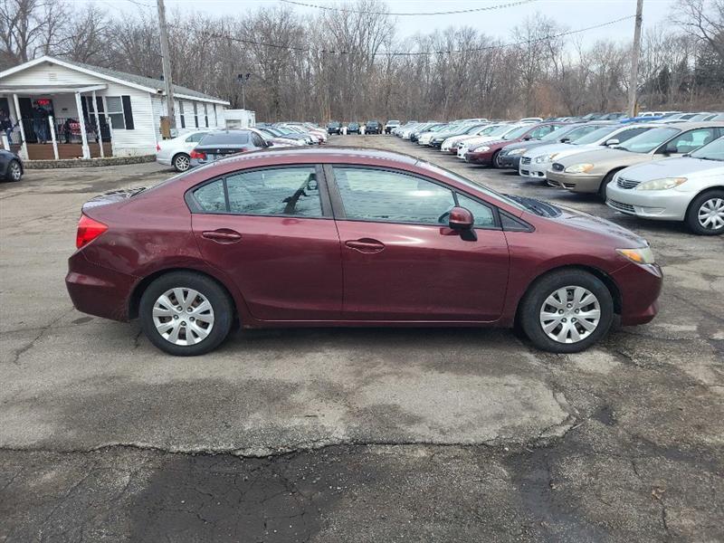 Honda Civic LX Sedan 5-Speed AT 2012