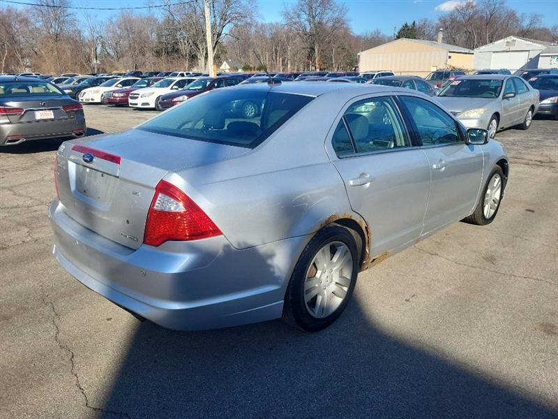 Ford Fusion SE 2012