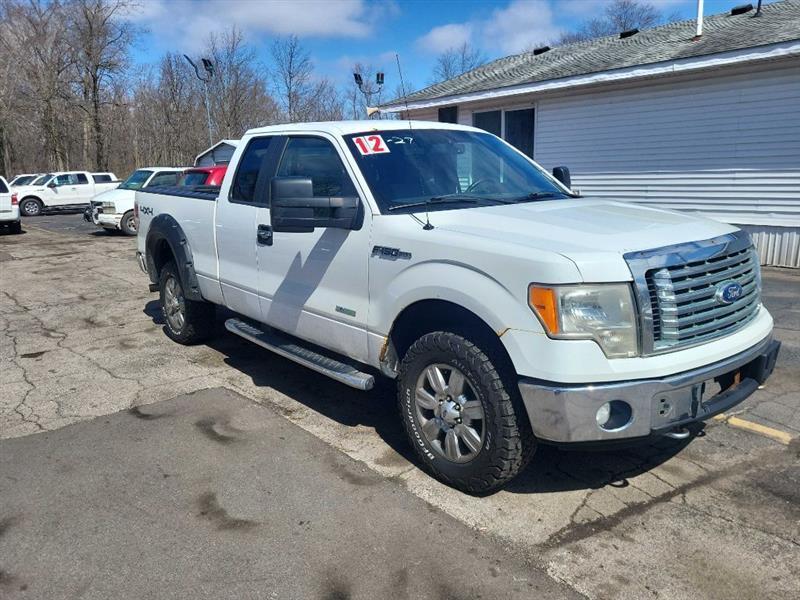 Ford F-150 XL SuperCab 8-ft. Bed 4WD 2012