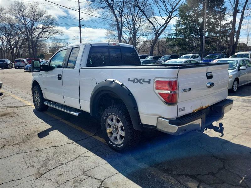 Ford F-150 XL SuperCab 8-ft. Bed 4WD 2012