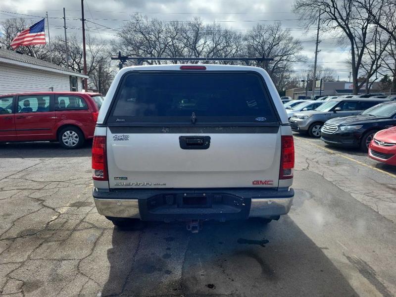 GMC Sierra 1500 SLE Ext. Cab 4WD 2011