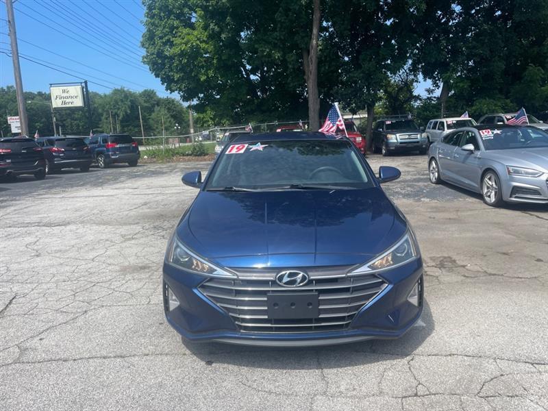 Hyundai Elantra Limited 2019