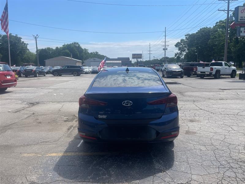 Hyundai Elantra Limited 2019