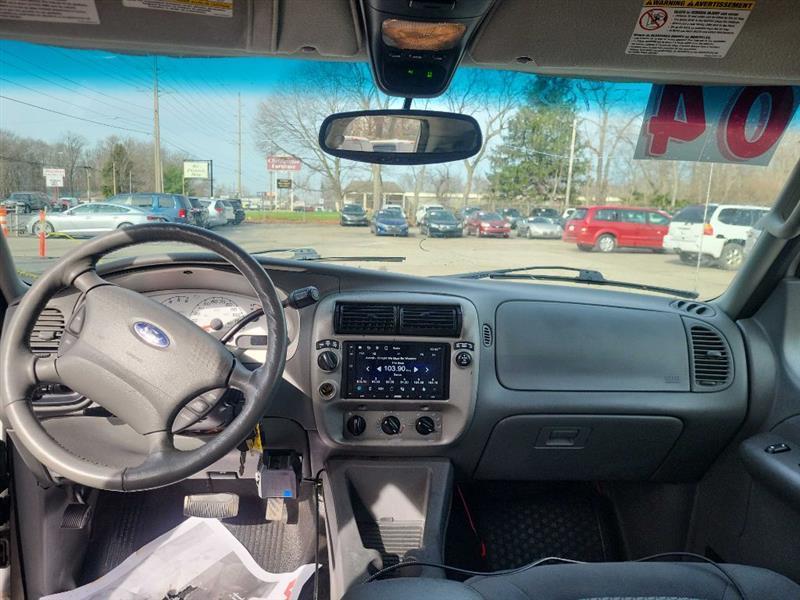 Ford Explorer Sport Trac Adrenalin 4WD 2004