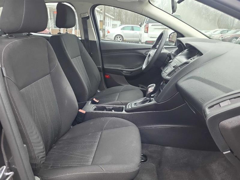 Ford Focus S Sedan 2018