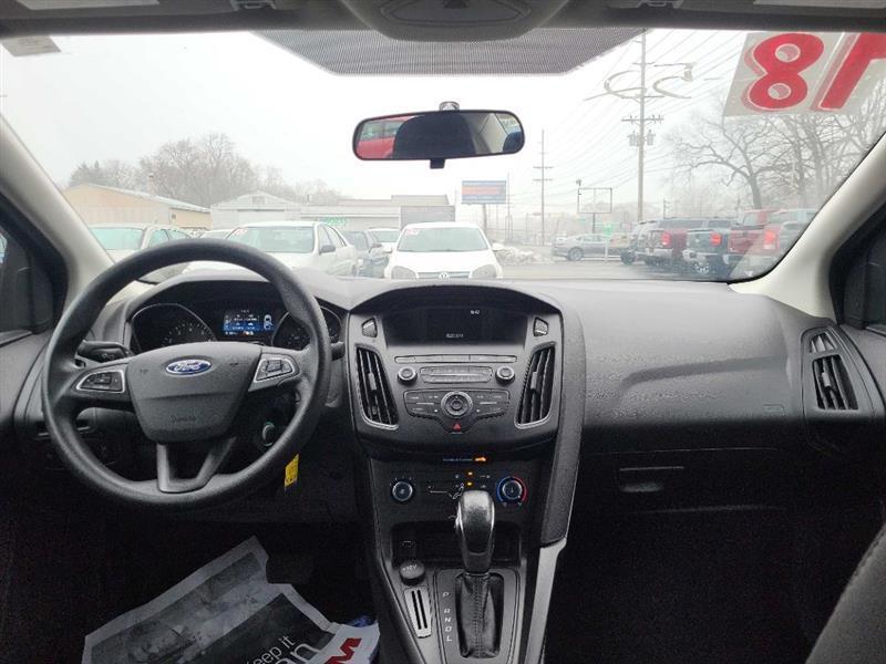 Ford Focus S Sedan 2018