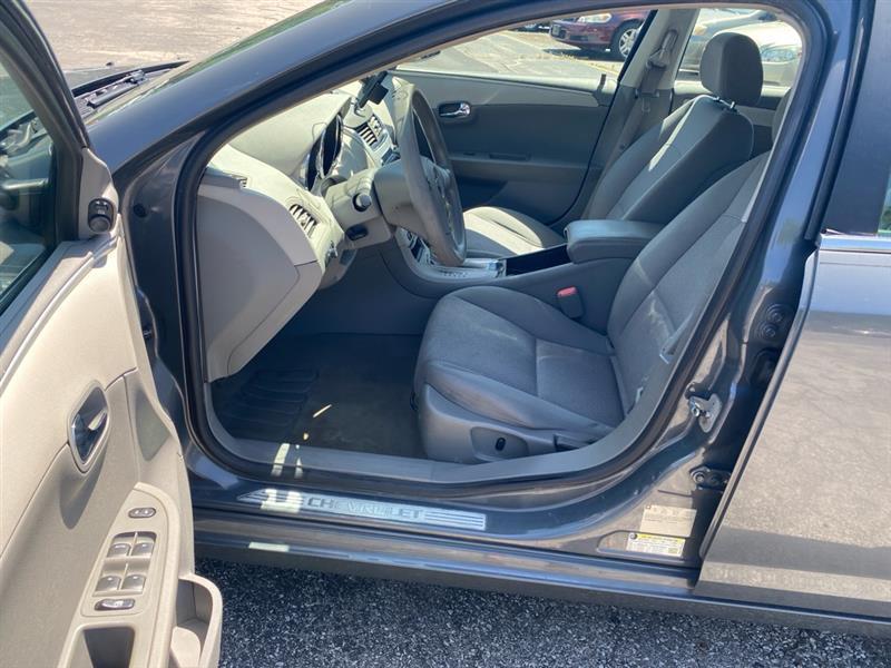 Chevrolet Malibu LS 2008