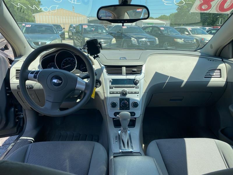 Chevrolet Malibu LS 2008