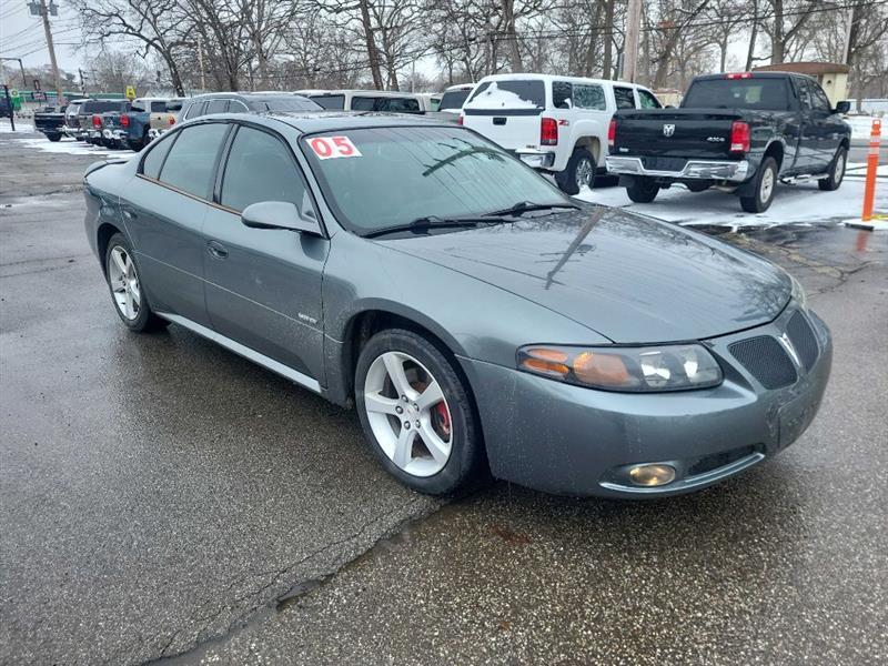 2005 Pontiac Bonneville GXP