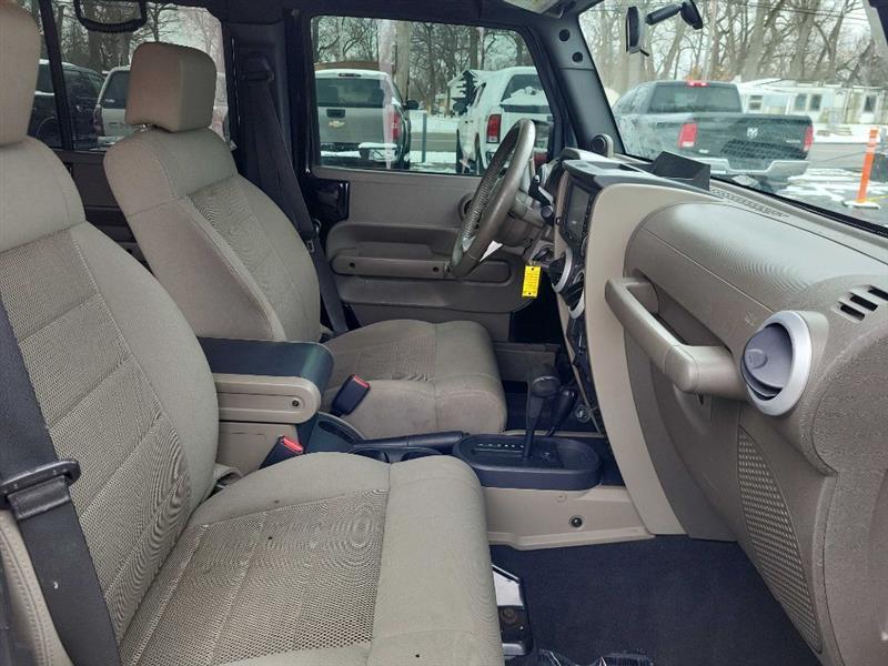 Jeep Wrangler Unlimited Sahara 4WD 2009