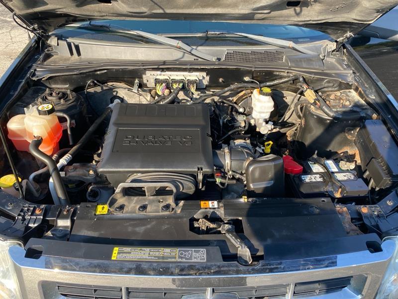 Ford Escape XLT 4WD 2012