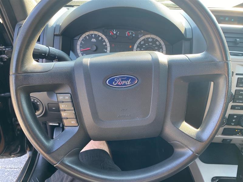 Ford Escape XLT 4WD 2012