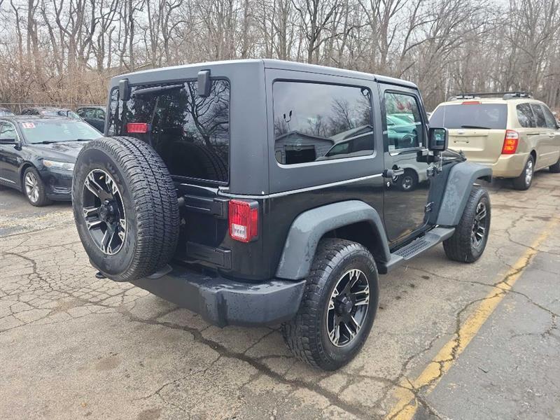Jeep Wrangler Sport 4WD 2012