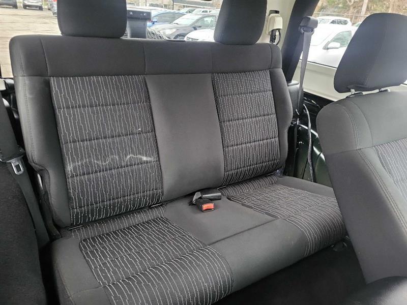 Jeep Wrangler Sport 4WD 2012