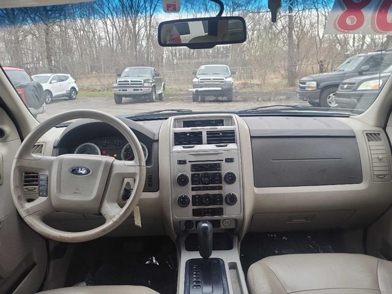 Ford Escape XLT 2WD V6 2008