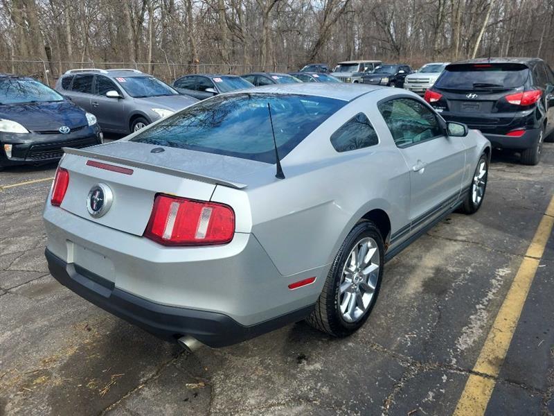 Ford Mustang V6 Coupe 2010