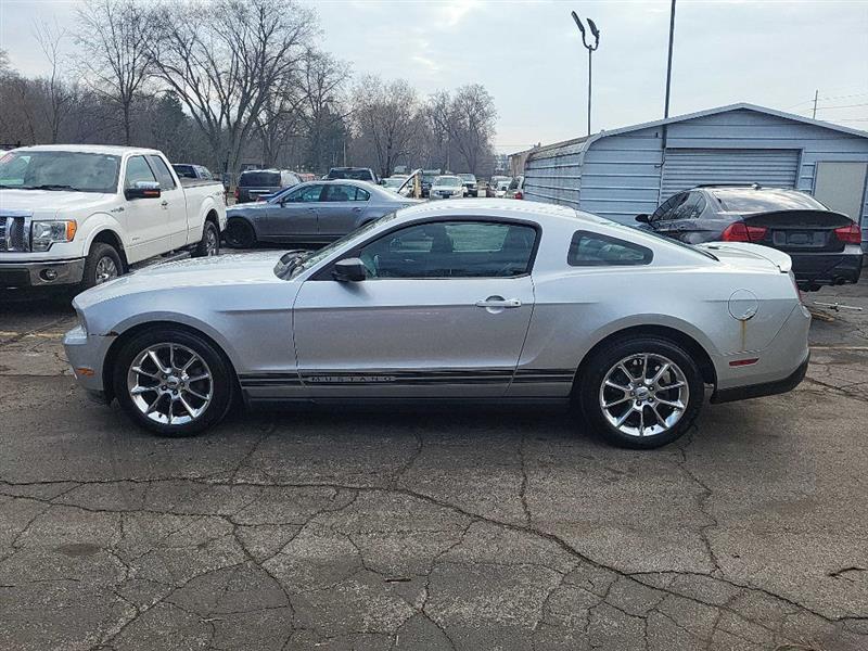 Ford Mustang V6 Coupe 2010