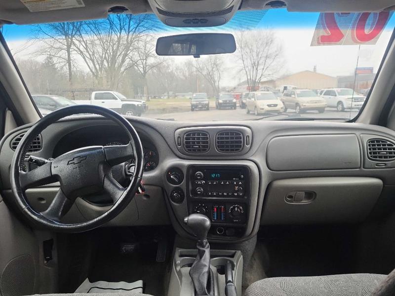 Chevrolet TrailBlazer LS 4WD 2002