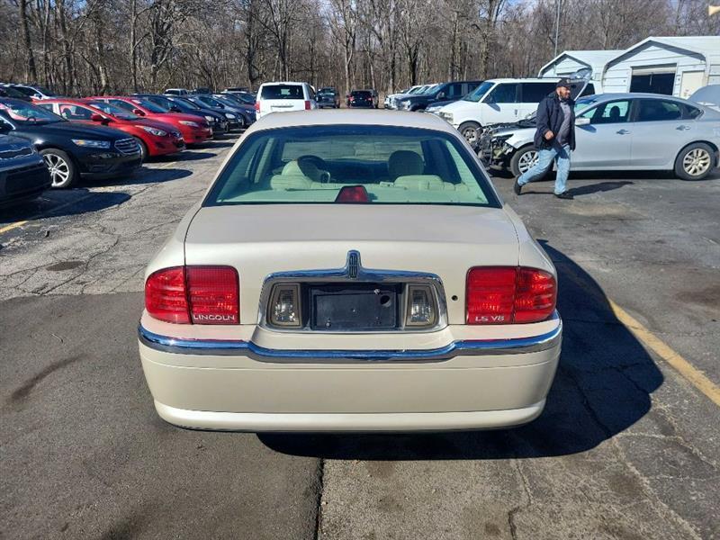 Lincoln LS V8 Base 2002