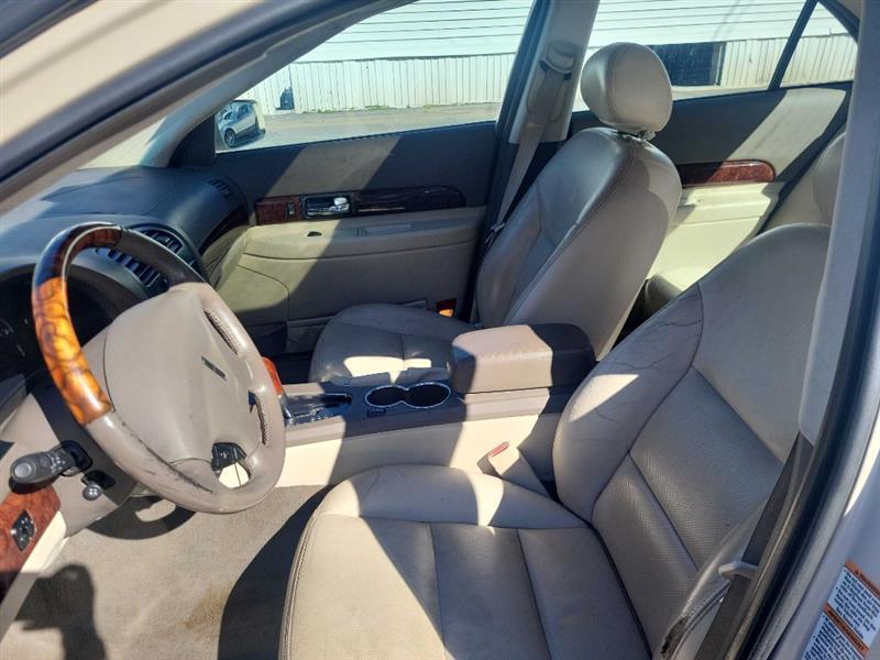Lincoln LS V8 Base 2002