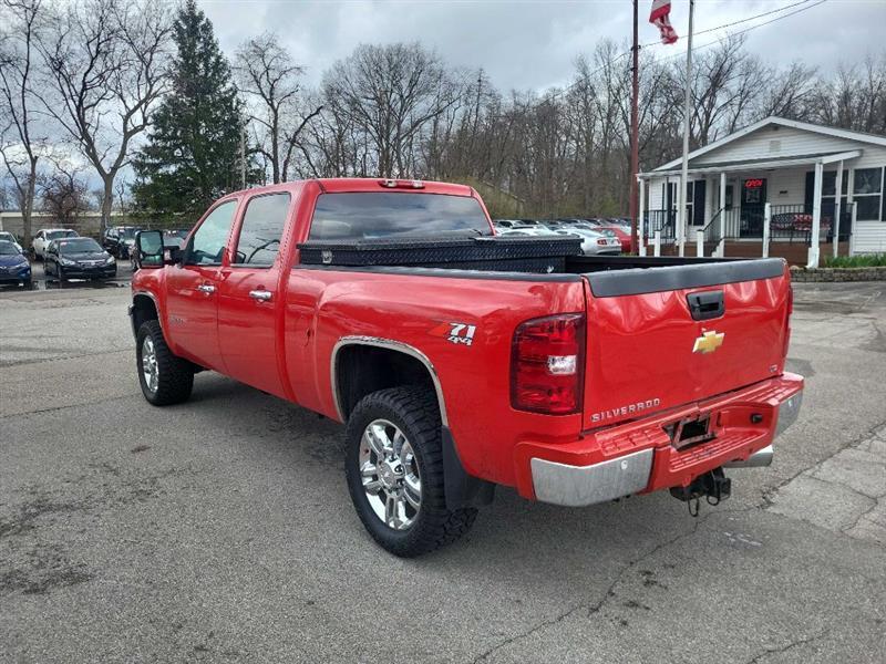 Chevrolet Silverado 2500HD LTZ Crew Cab 4WD 2013