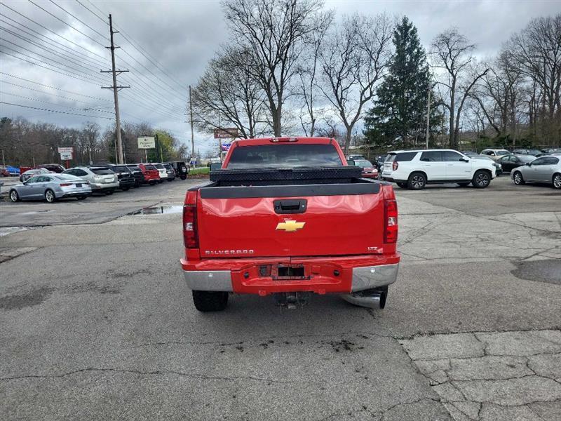 Chevrolet Silverado 2500HD LTZ Crew Cab 4WD 2013