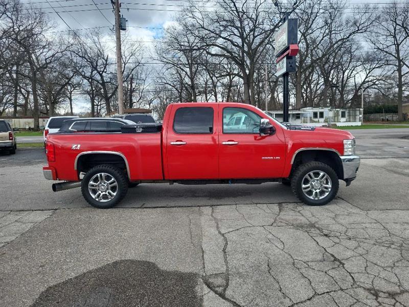 Chevrolet Silverado 2500HD LTZ Crew Cab 4WD 2013
