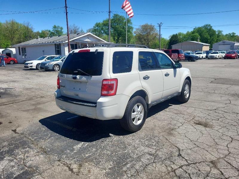 Ford Escape XLT FWD 2012