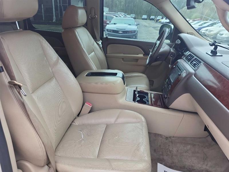 Chevrolet Avalanche LTZ 2WD 2012