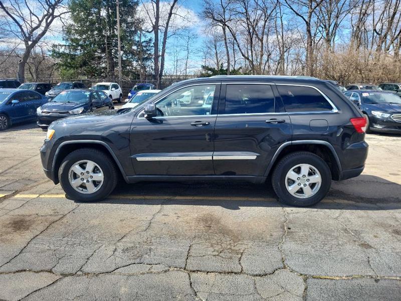 Jeep Grand Cherokee Laredo 4WD 2011