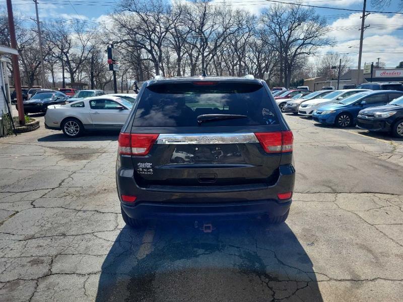 Jeep Grand Cherokee Laredo 4WD 2011