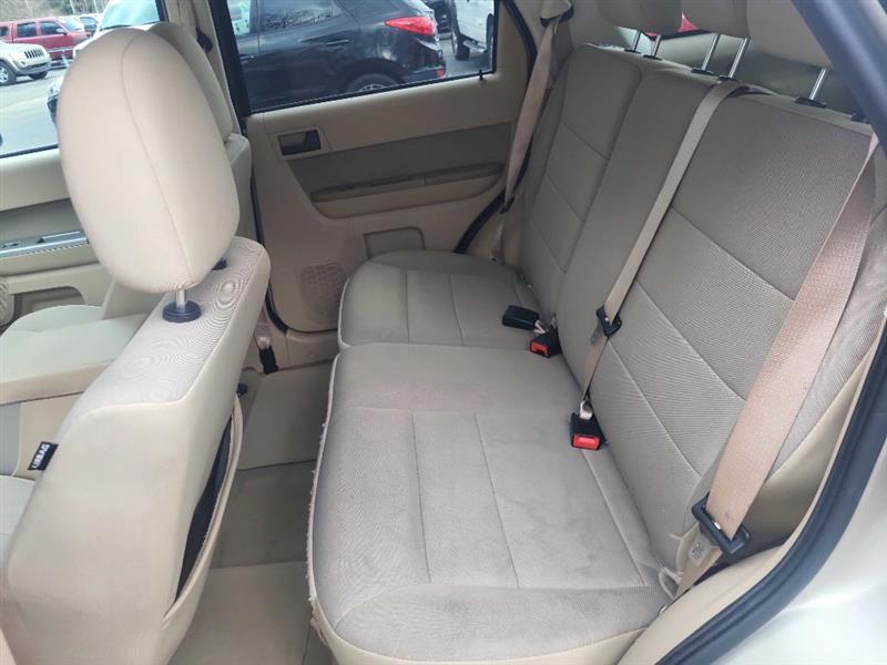 Ford Escape XLT 4WD 2012