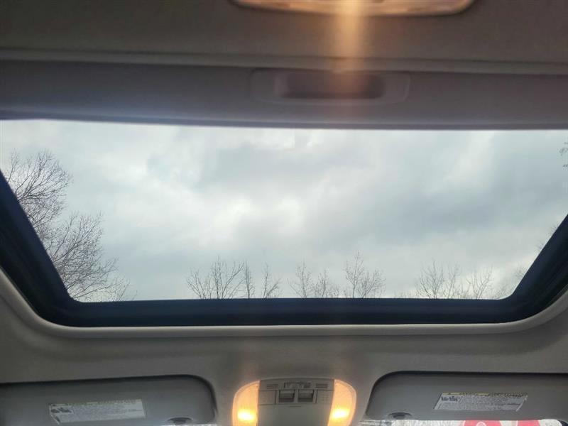 Toyota Corolla Base 5-Speed MT 2010