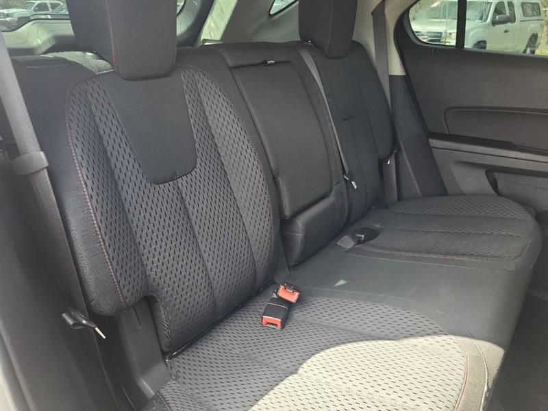 Chevrolet Equinox LS 2WD 2013