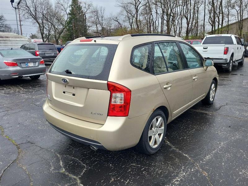 Kia Rondo LX V6 2007