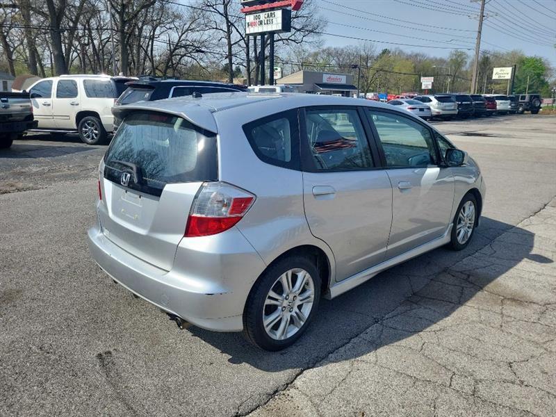 Honda Fit Sport 5-Speed AT 2011
