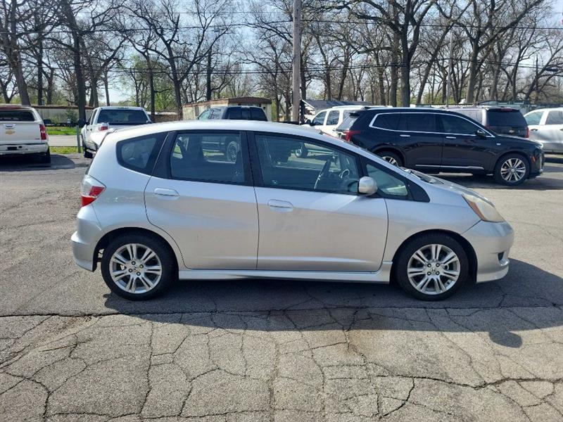 Honda Fit Sport 5-Speed AT 2011