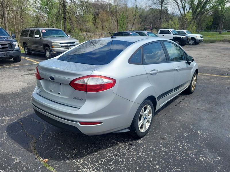 Ford Fiesta SE Sedan 2014