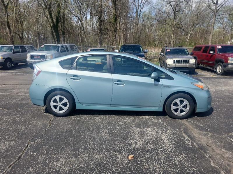 Toyota Prius Prius V 2012