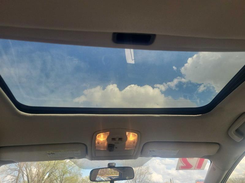 Toyota Prius Prius V 2012