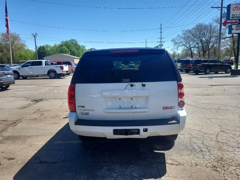 GMC Yukon SLE1 4WD 2011
