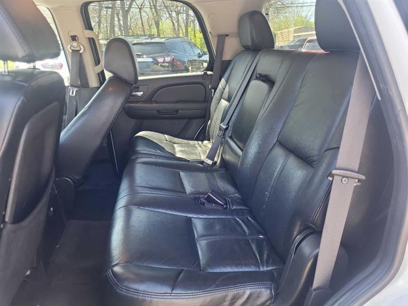 GMC Yukon SLE1 4WD 2011